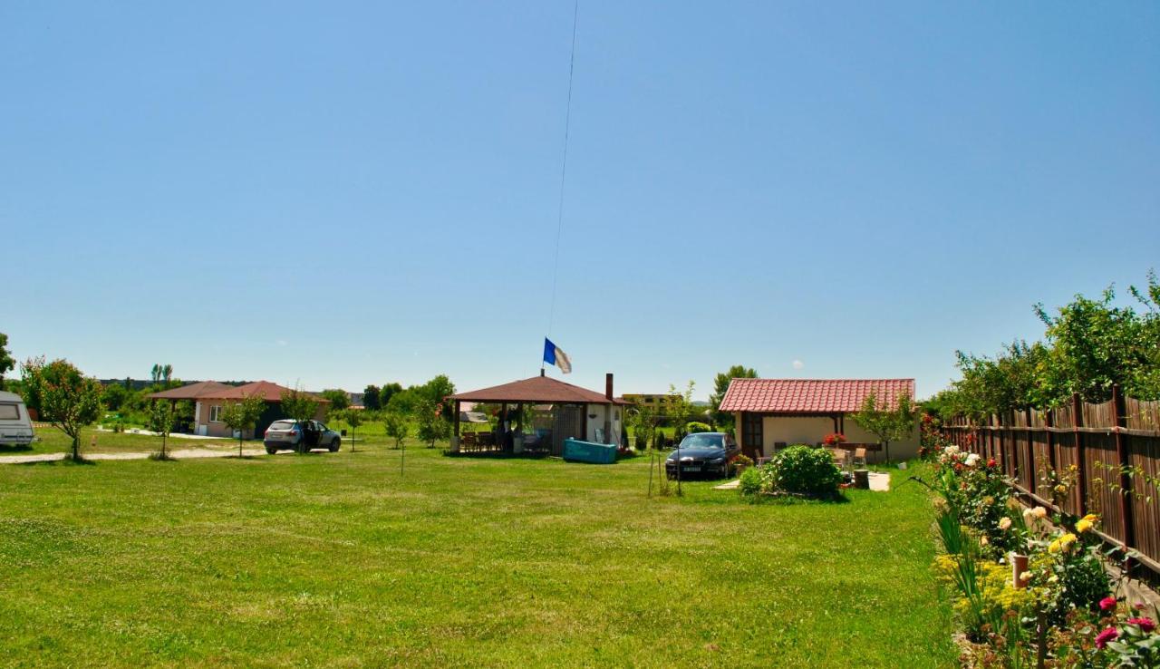 Camping La Foisor Турда Екстериор снимка